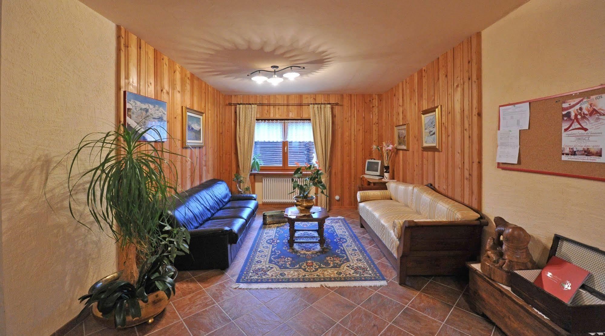 Family Apartments Le Chalet シャンポルク エクステリア 写真